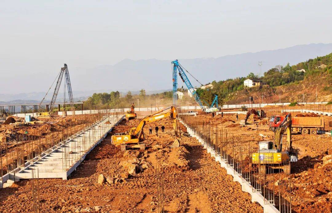 最新进展（亚洲联赛决赛）冈比亚比拼阿曼比分预测小程序电商应用-趋势研判