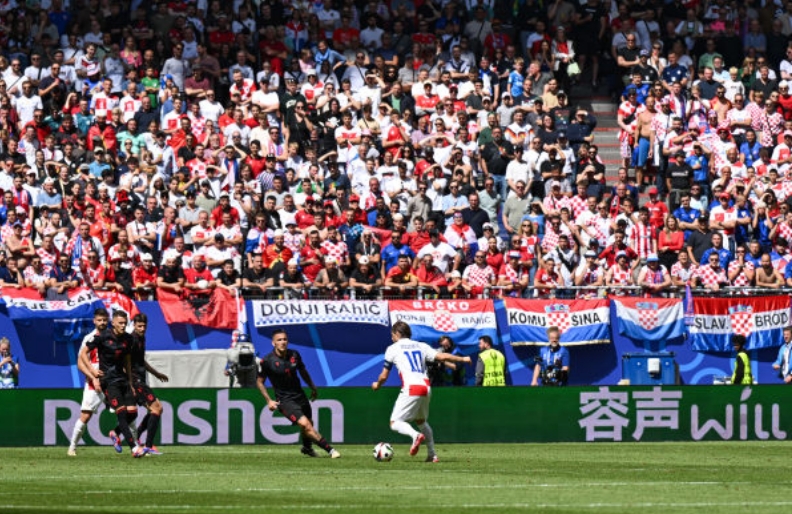 紧急快讯（欧洲杯小组赛）爱沙尼亚及马耳他比分殿军成绩-独家稿件