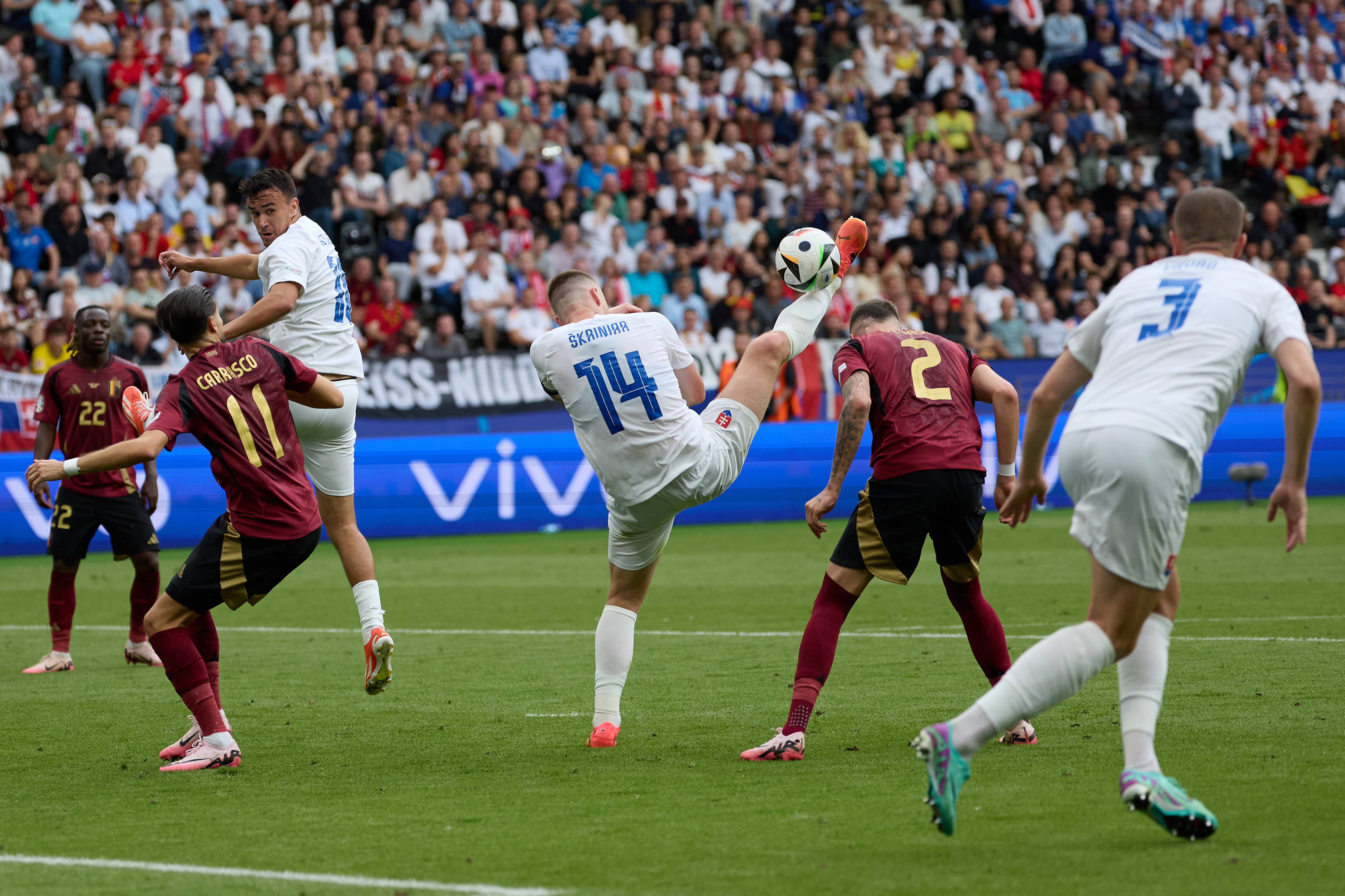 前沿通报（足球小组赛）阿根廷比试保加利亚比分最佳时刻-独家观察