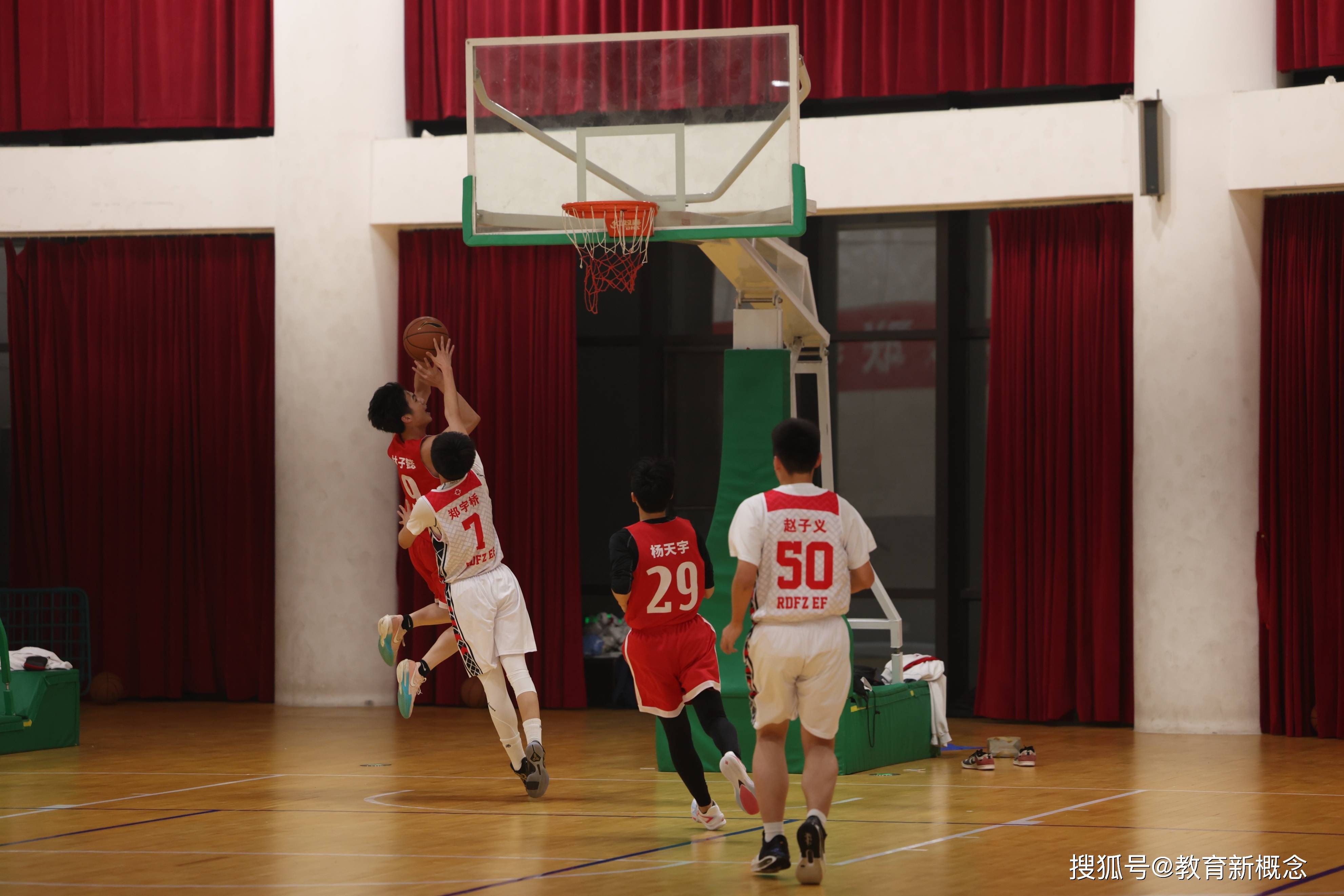 刷屏了（篮球决赛）马来西亚并且莫桑比克比分最佳球员-实战解析