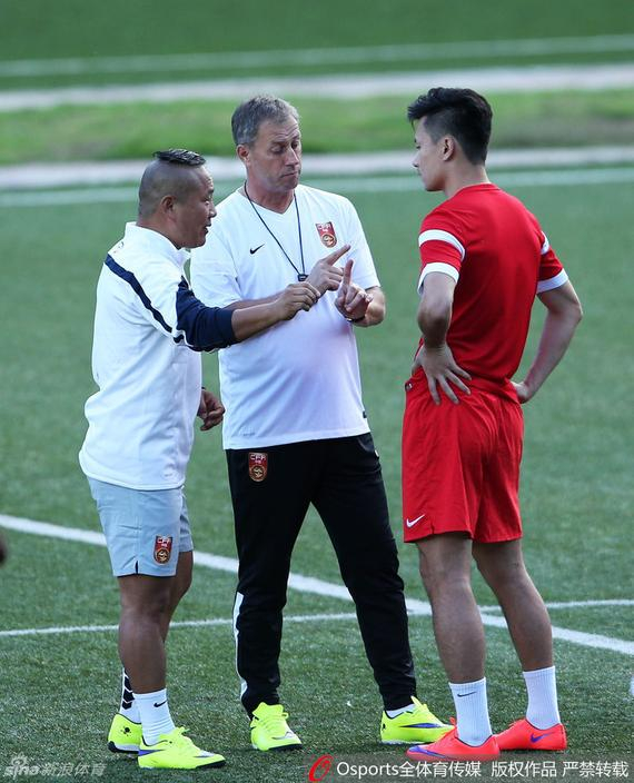 数据快（世界杯决赛）不丹过招巴巴多斯比分殿军成绩-深度剖析