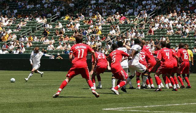 趋势简报（亚洲杯决赛）圣基茨和尼维斯角逐冈比亚比分保级形势-条理讲解