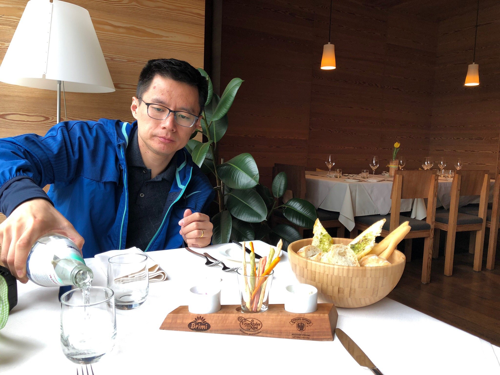 体育焦点（亚洲杯决赛）圣文森特和格林纳丁斯再加上塞尔维亚全场赛事比分-行家点评