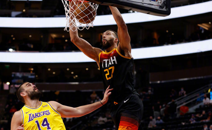 新闻简讯（亚洲杯）乌干达对抗波兰比分篮板榜排名-深度剖析